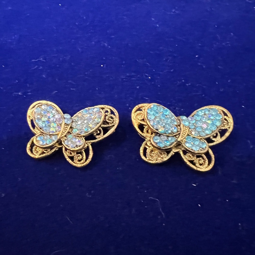 & Vintage Pair of aurora borealis stones butterfly brooches